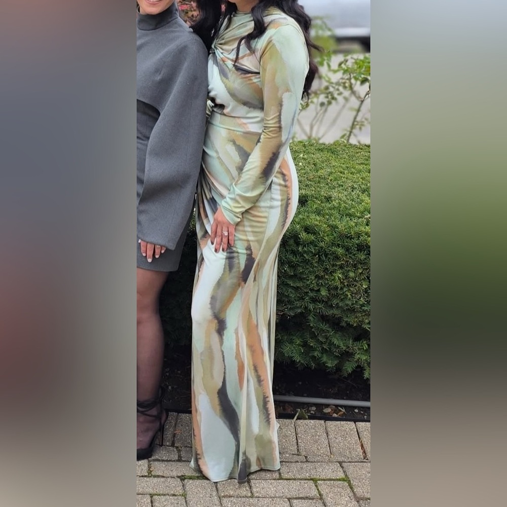 Green and Cream Asymmetrical Backless Bodycon Dress